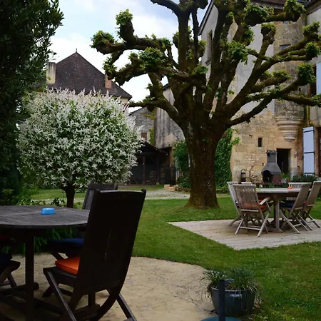 D'hotes Ancienne Gendarmerie ゲストハウス Le Buisson de Cadouin